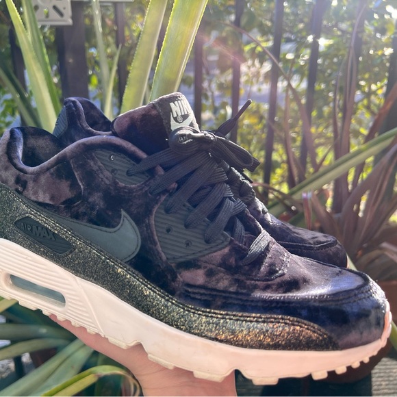 Nike Other - AirMax 90 Pinnacle QS